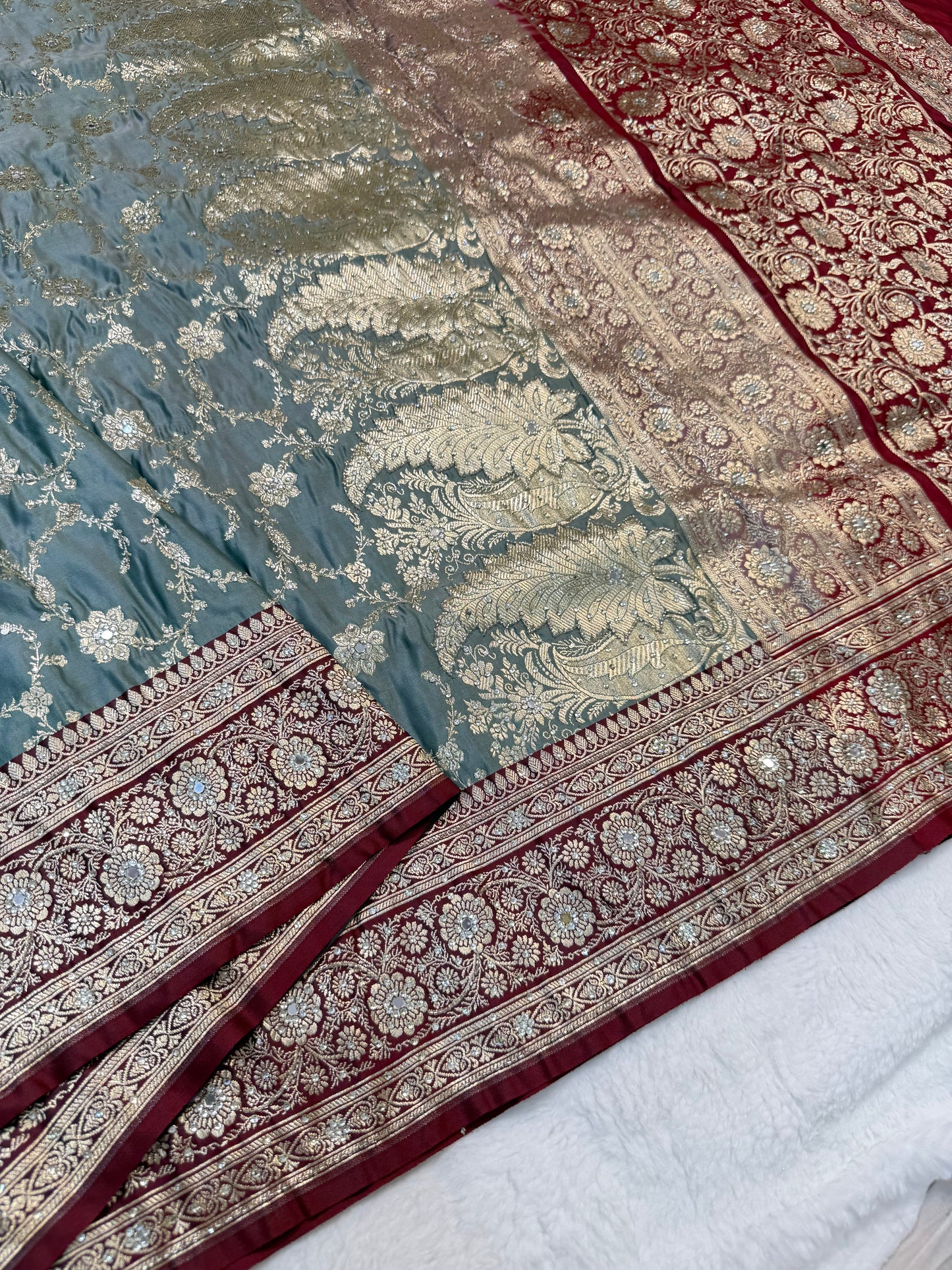 Gray maroon shade Bridal Satan katan ari & stone work Banarasi silk Saree