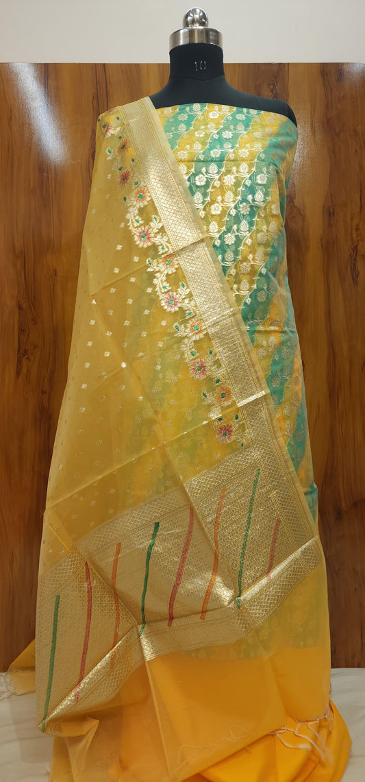 Kora Organza Rangkat Banarasi Three Piece Suit
