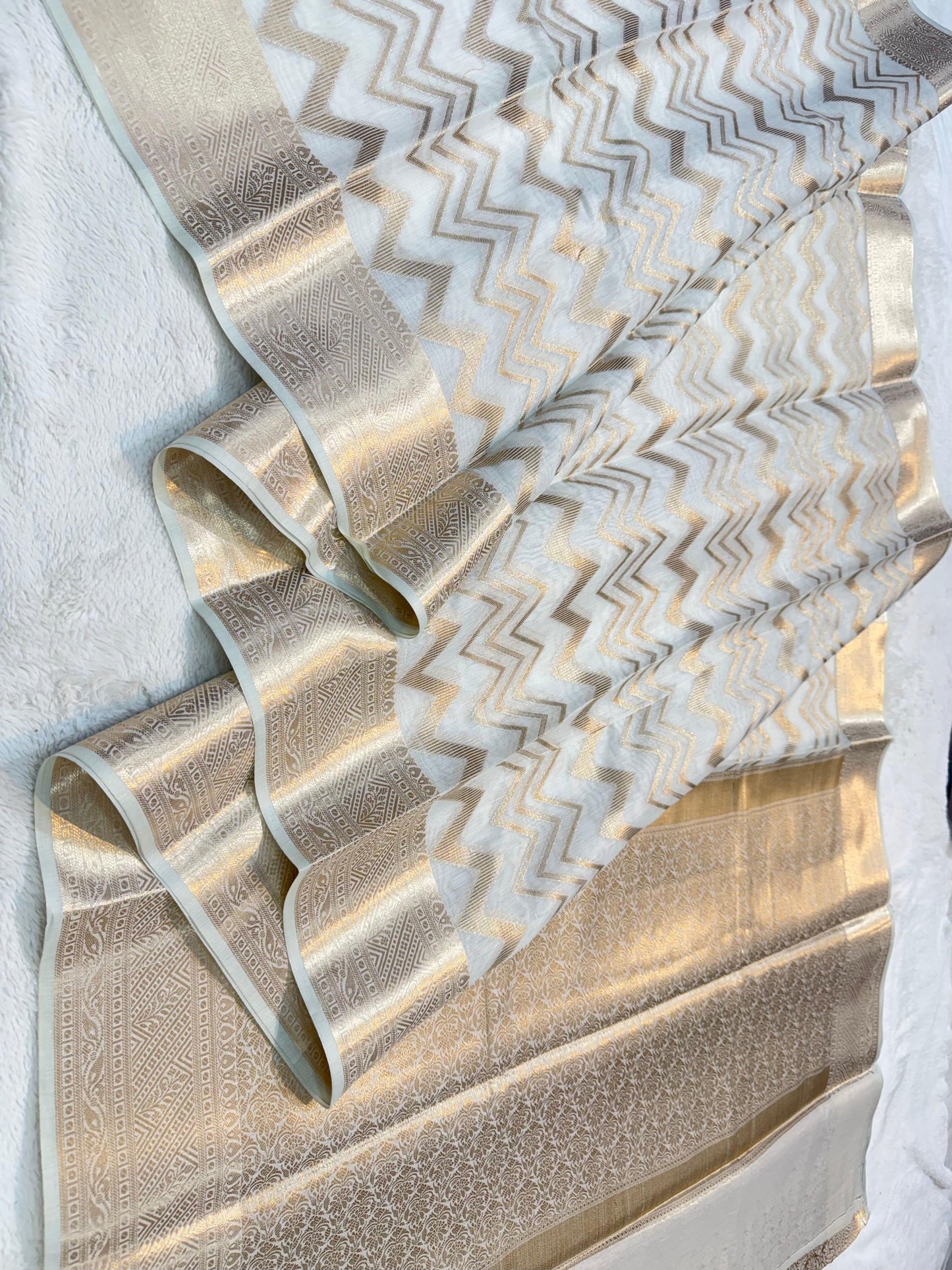 White Tussar Shade Cotton Silk Premium Banarasi Saree