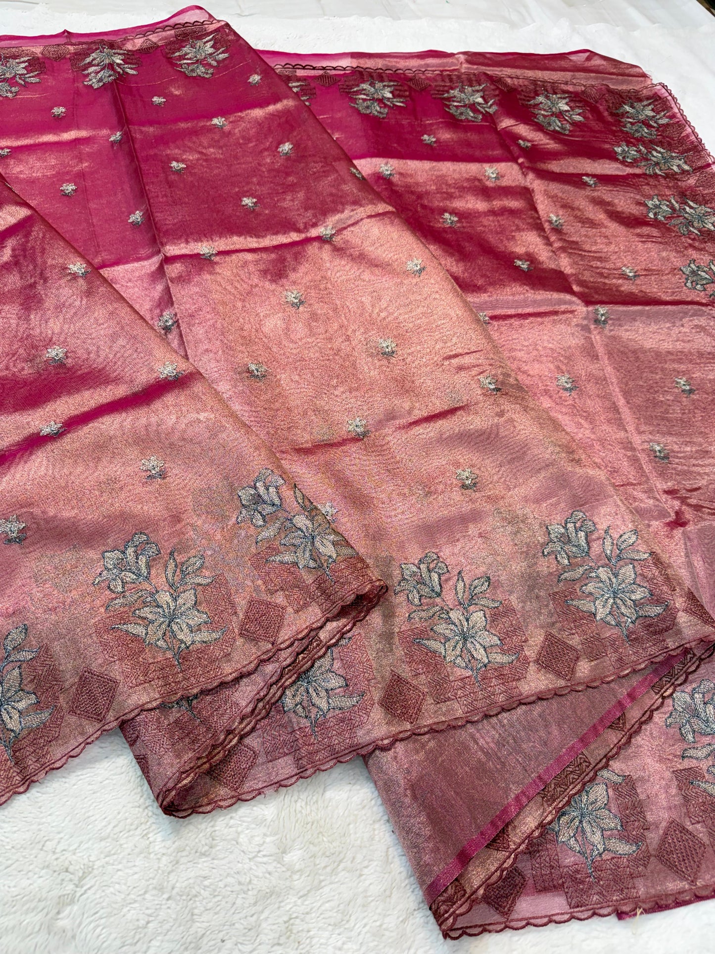Maharani Tissue Designer Embroidery Premium Banarasi Saree