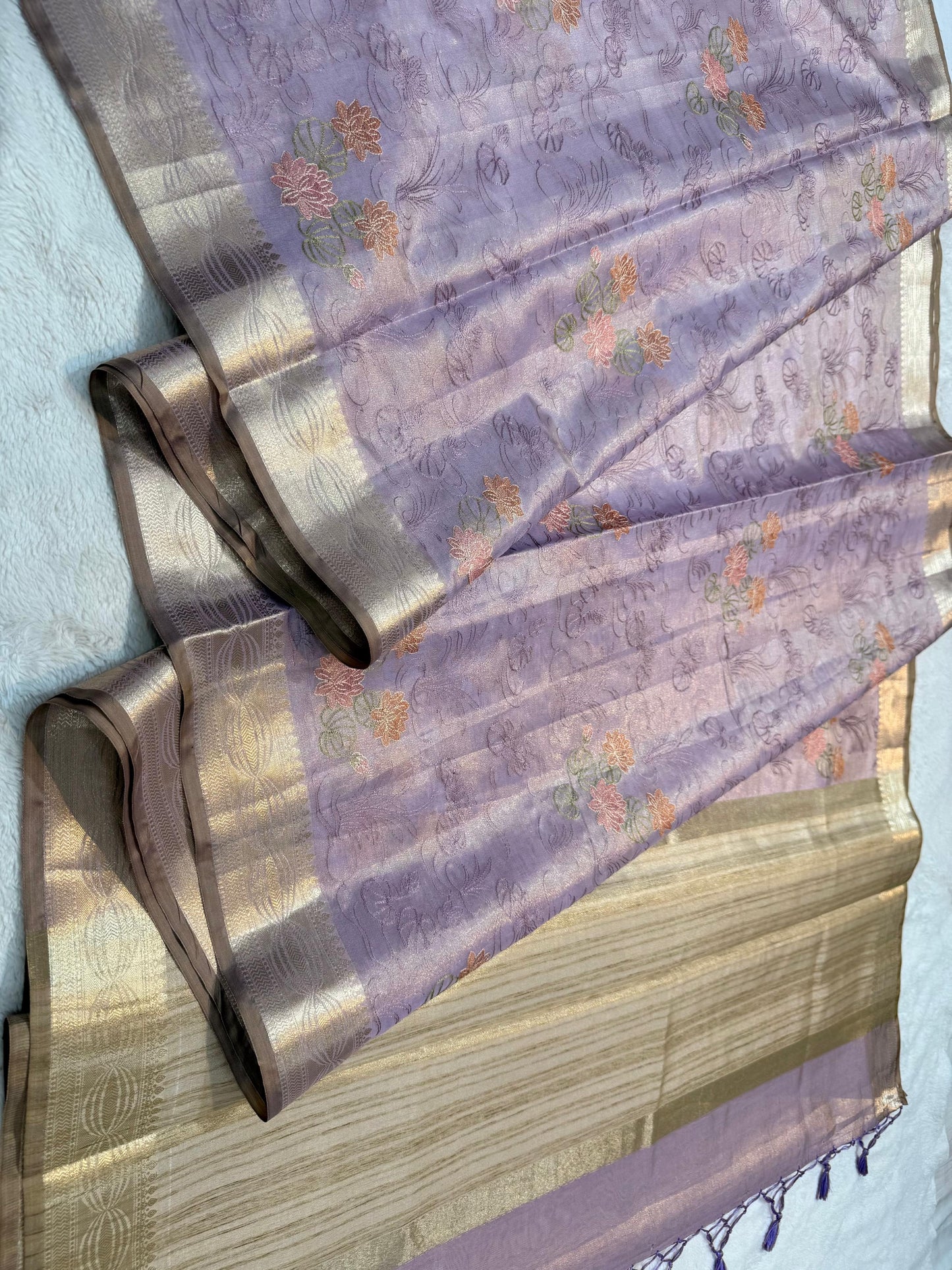 Lovender Tissue Designer Embroidery Premium Banarasi Saree