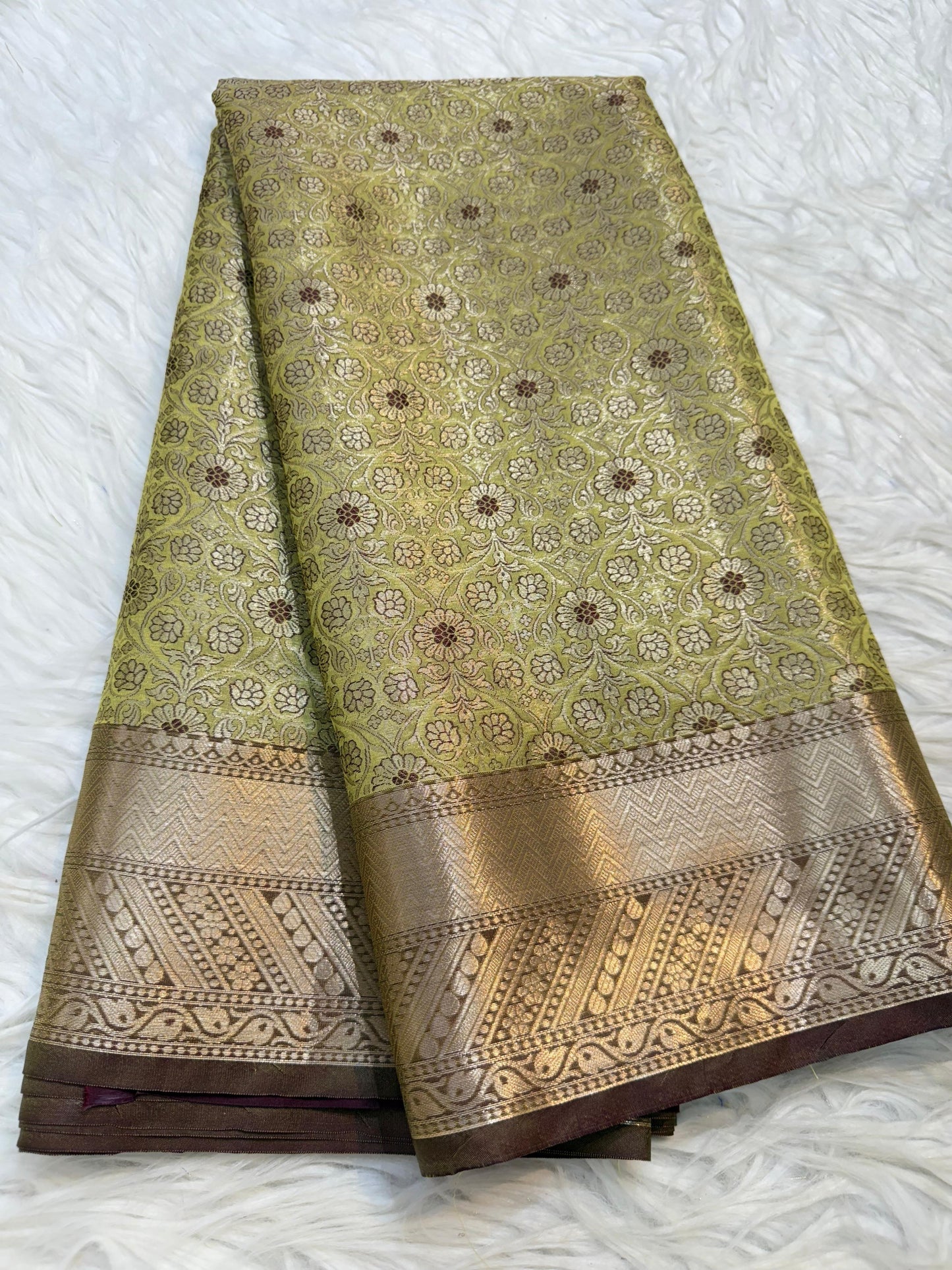 Tanchui Silk Premium Banarasi Saree