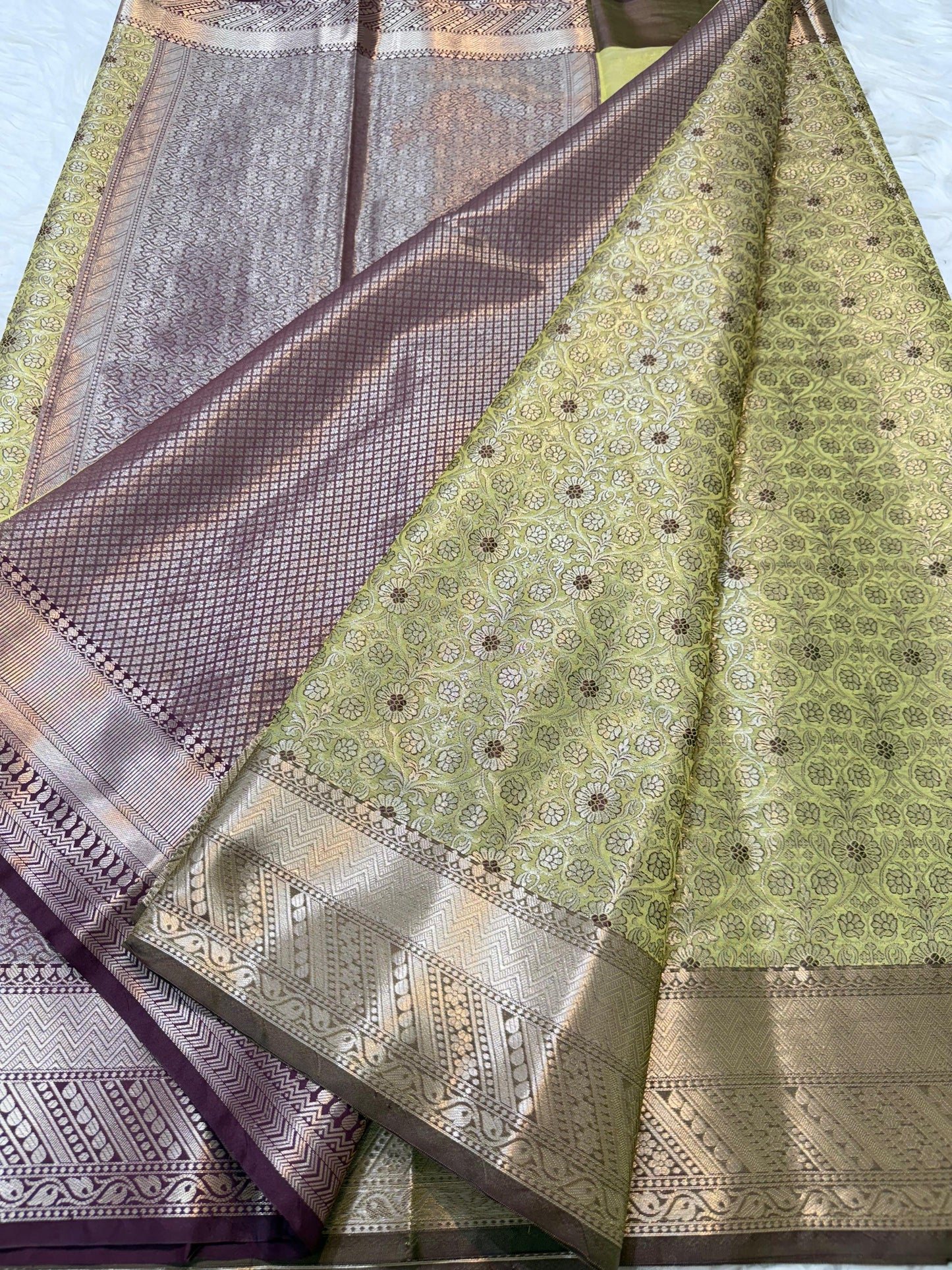 Tanchui Silk Premium Banarasi Saree