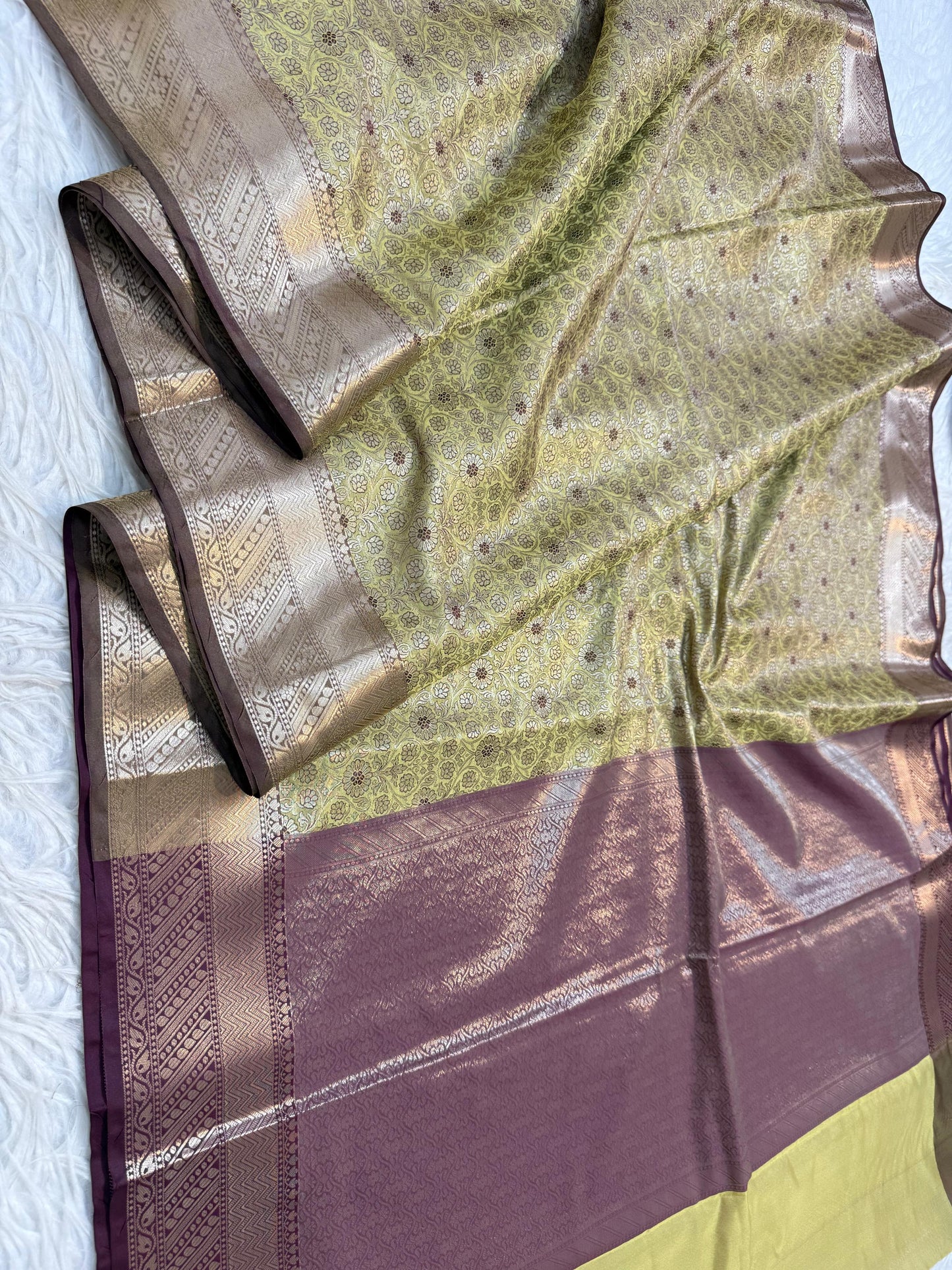 Tanchui Silk Premium Banarasi Saree
