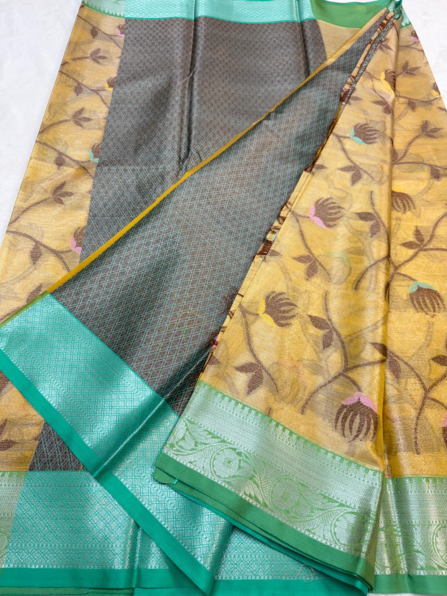 Soft Tissue Silk Premium Banarasi Saree