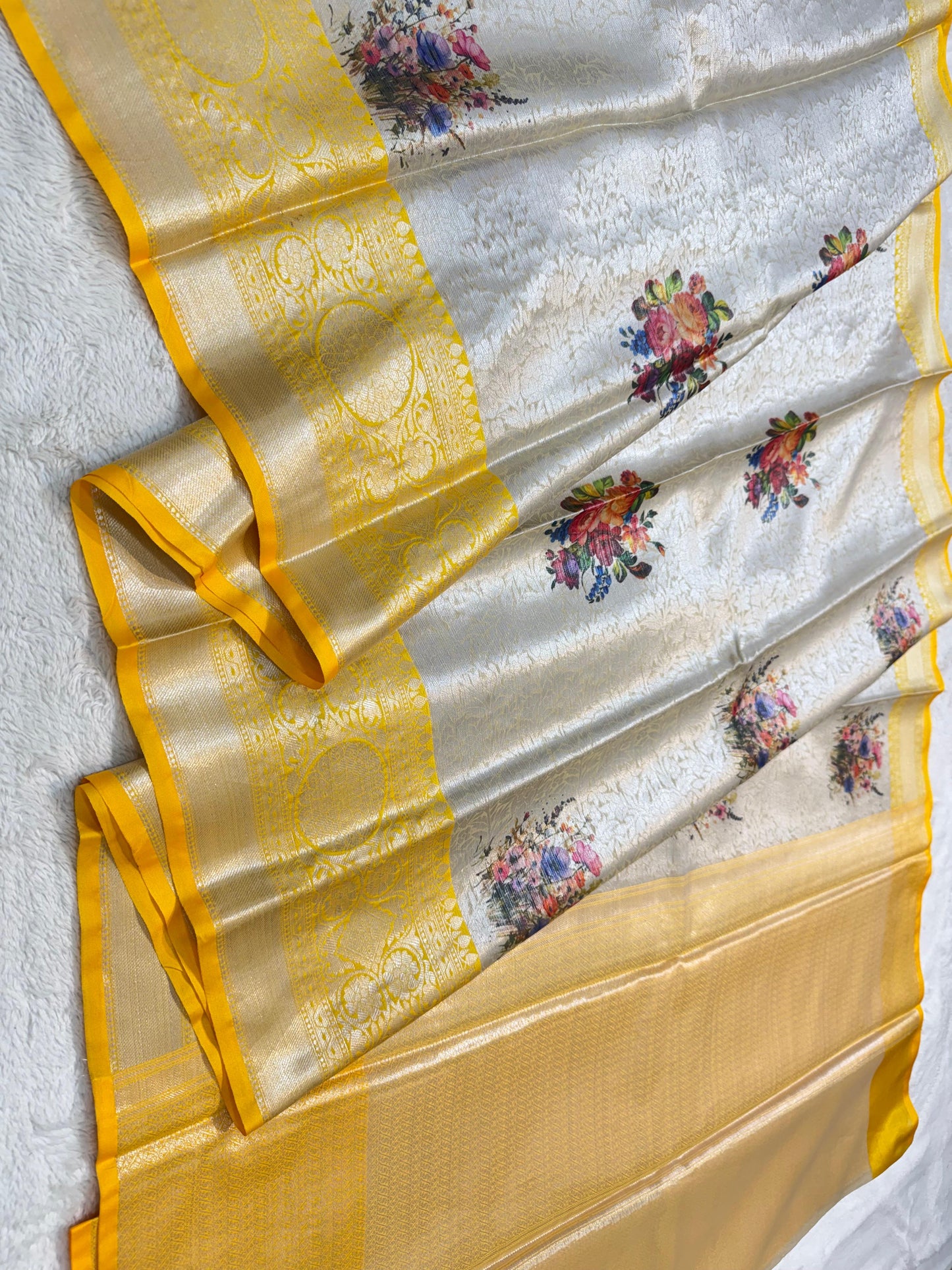 Zari Brocade Digital Print Banarasi Saree 999 1600