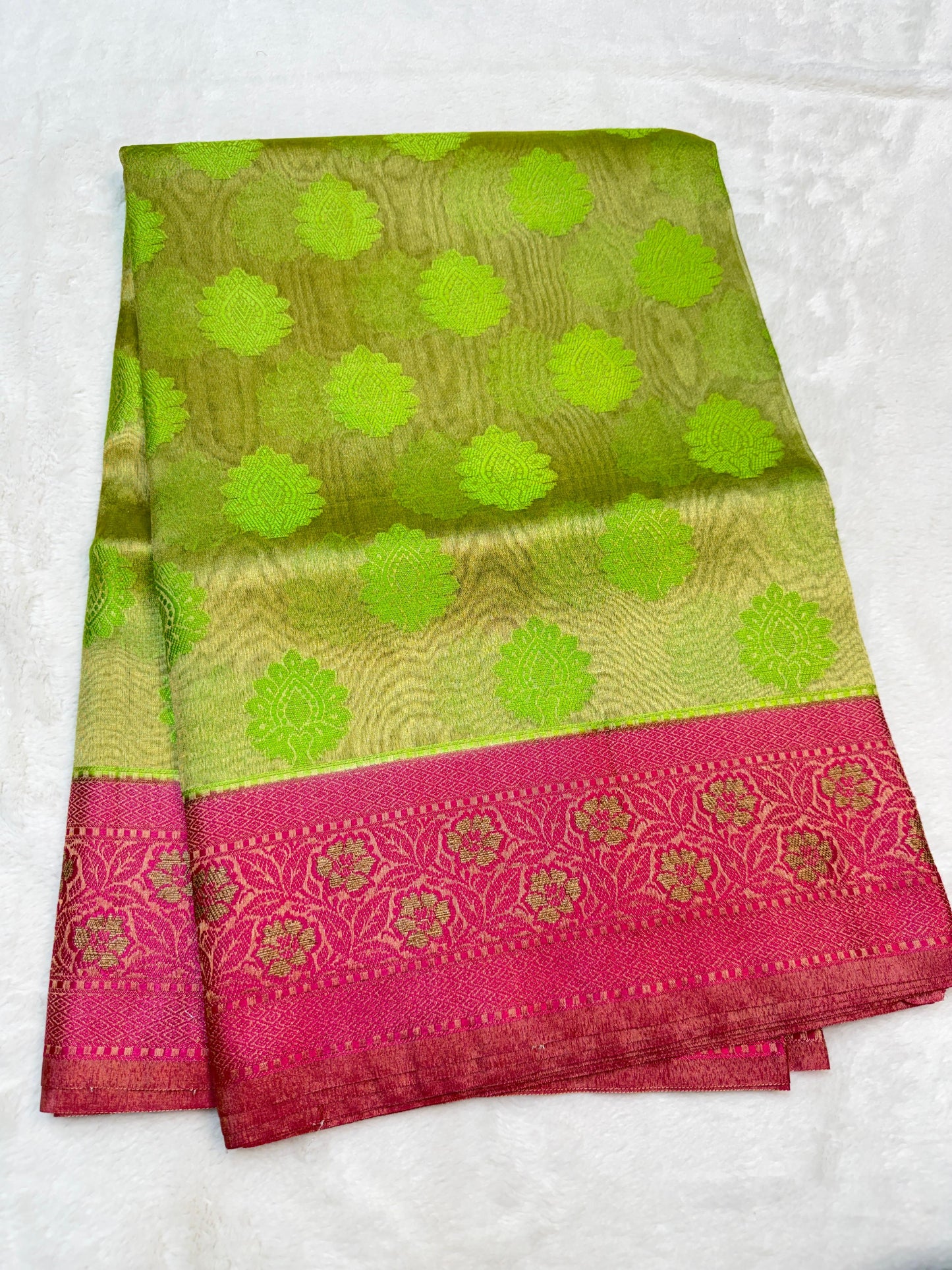 Soft Tissue Silk Premium Banarasi Saree