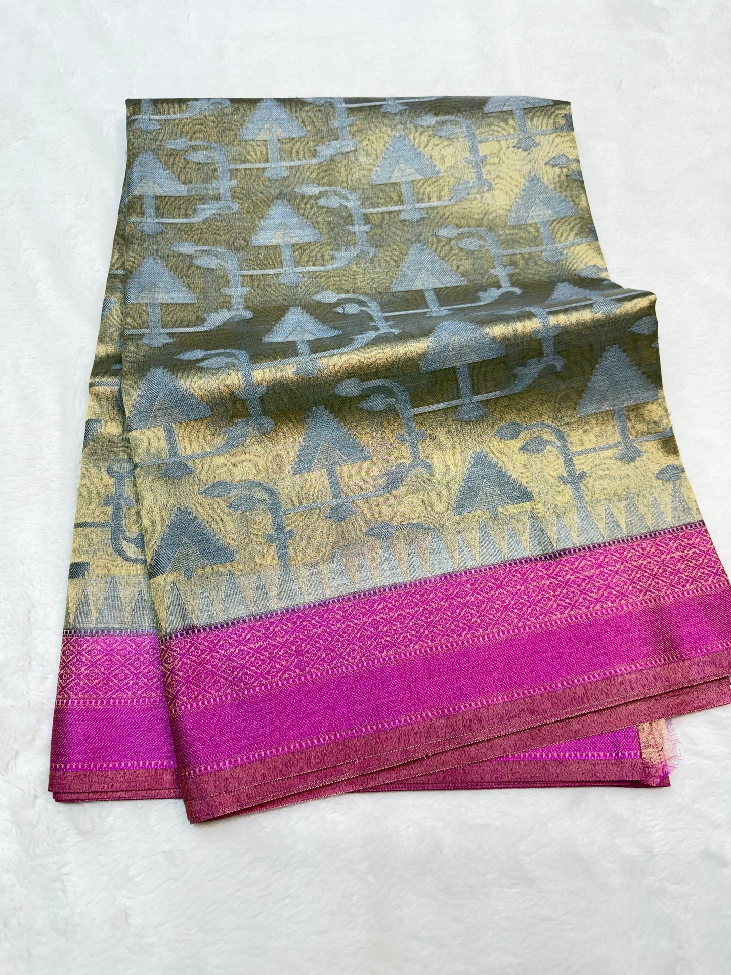 Soft Tissue Silk Premium Banarasi Saree