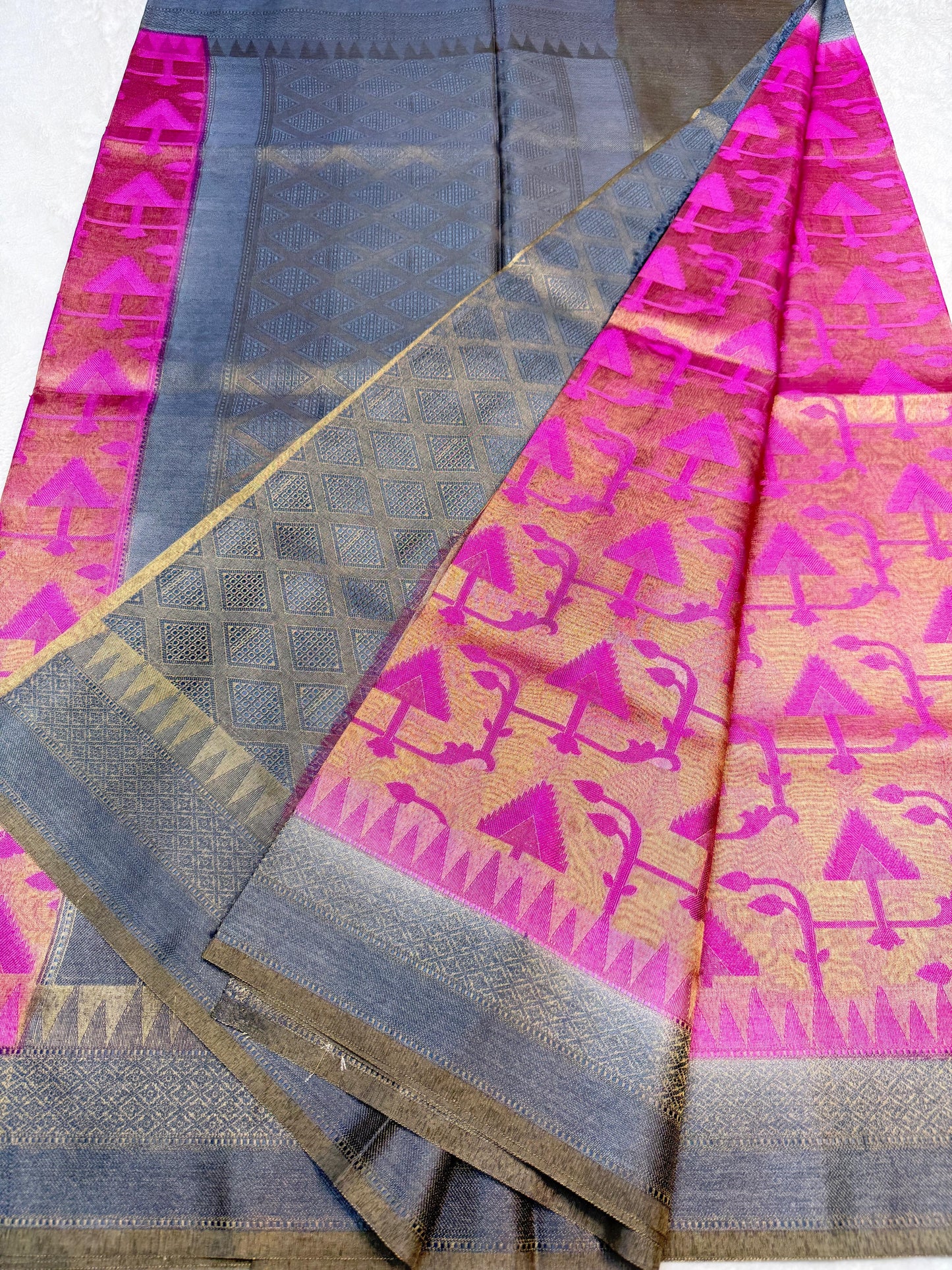 Soft Tissue Silk Premium Banarasi Saree