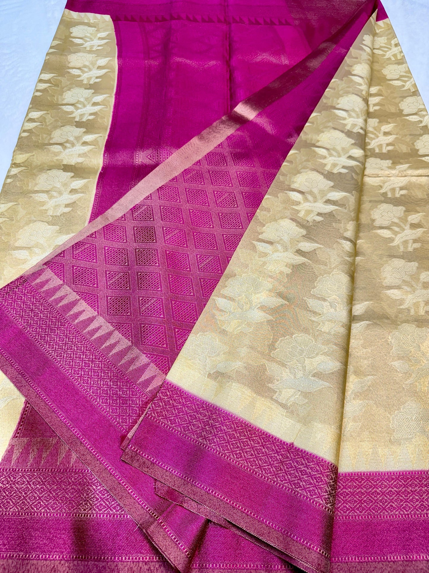 Soft Tissue Silk Premium Banarasi Saree