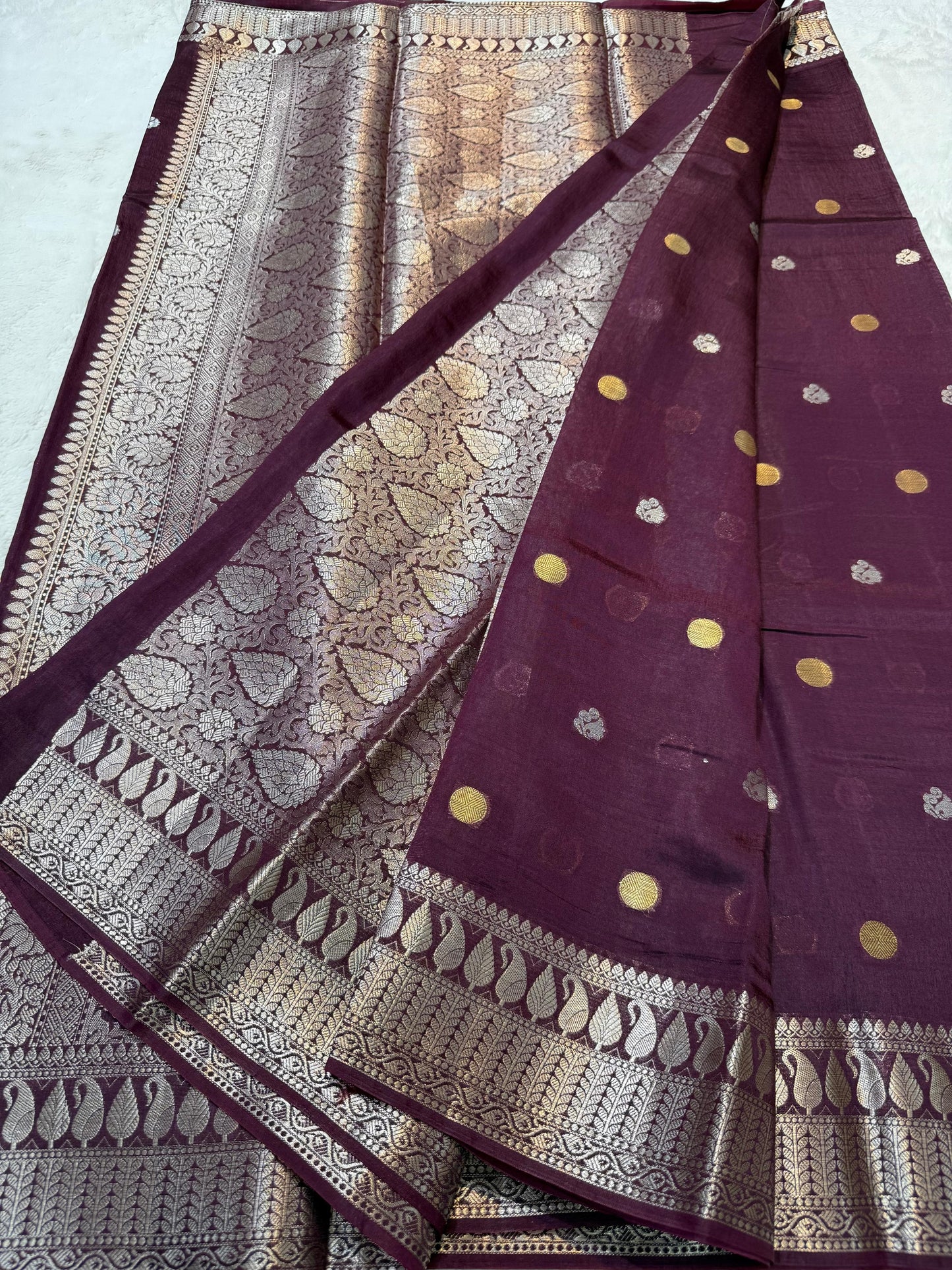 Magenta  Raw Mango Premium Banarasi Saree