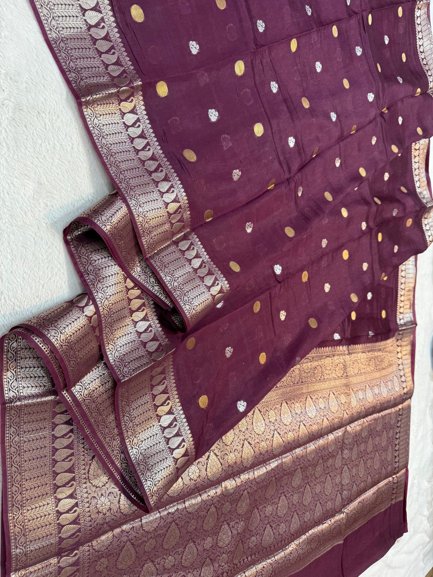 Magenta  Raw Mango Premium Banarasi Saree