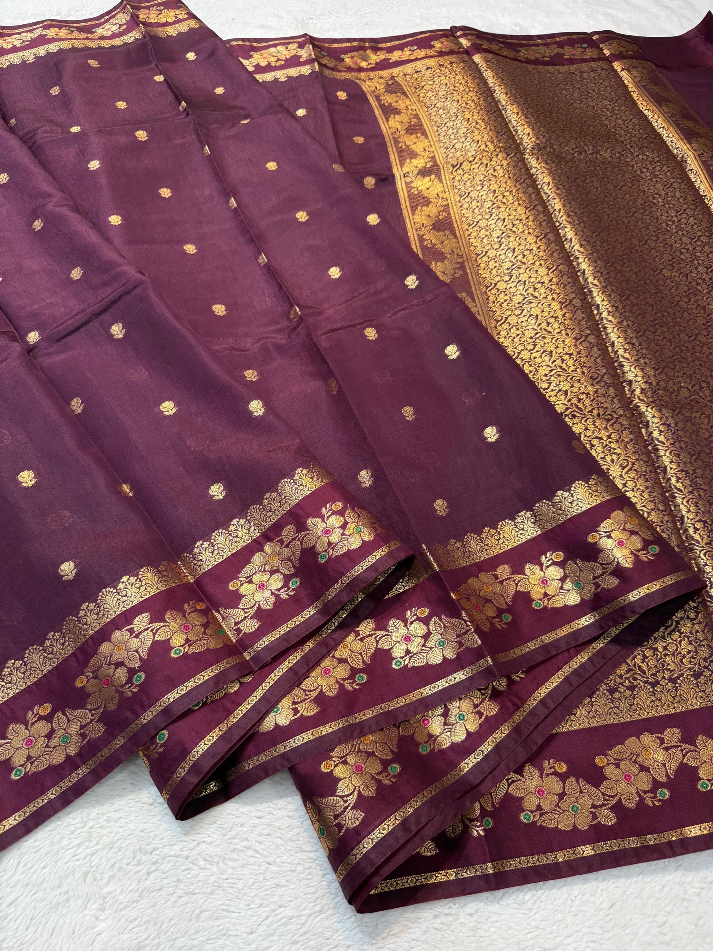 Magenta Raw Mango Premium Banarasi Saree
