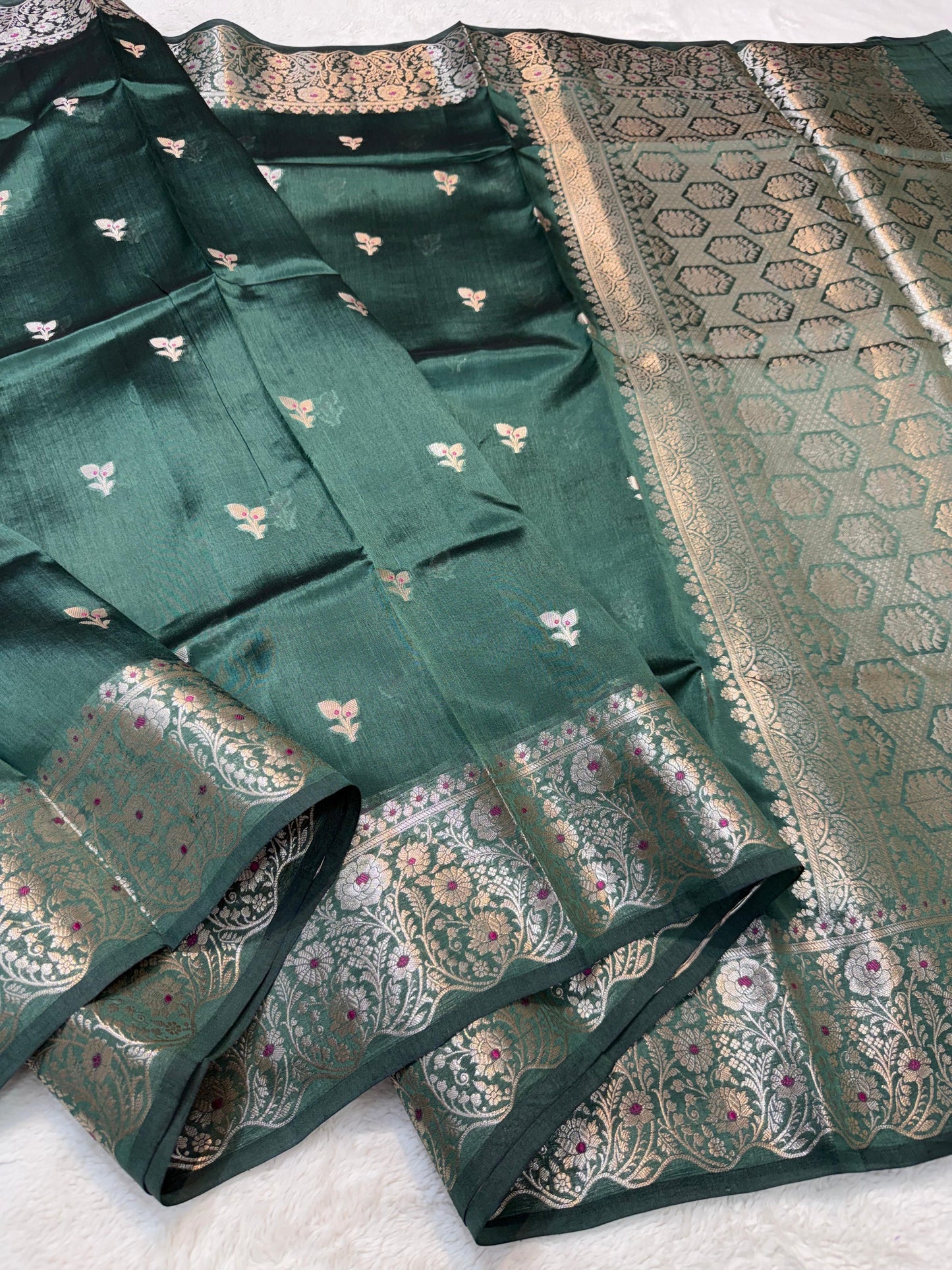 Bottle Green Shade Pure Green Mango Premium Banarasi Silk Saree
