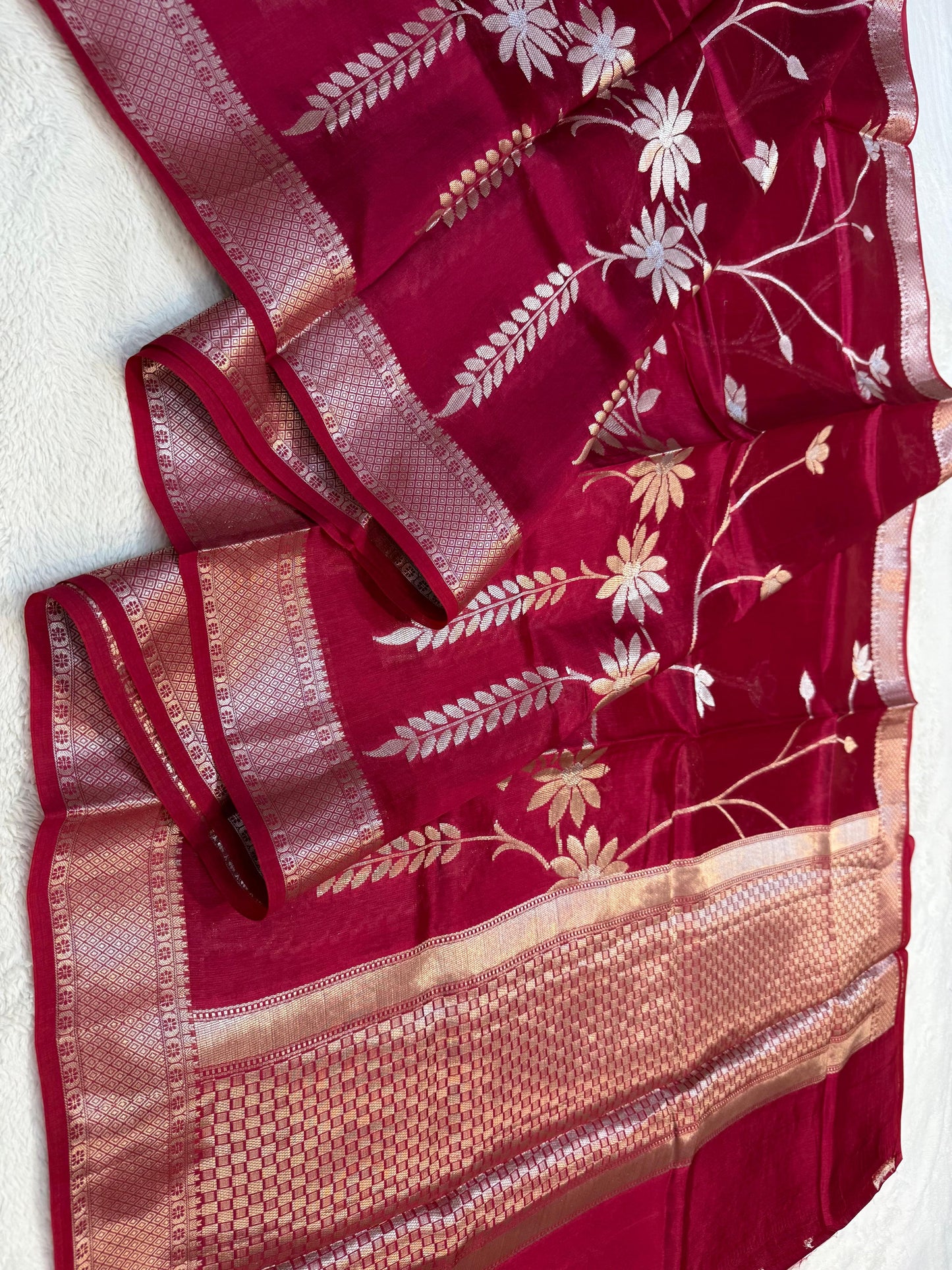 Maharani Shade Pure Viscose Premium Banarasi Silk Saree