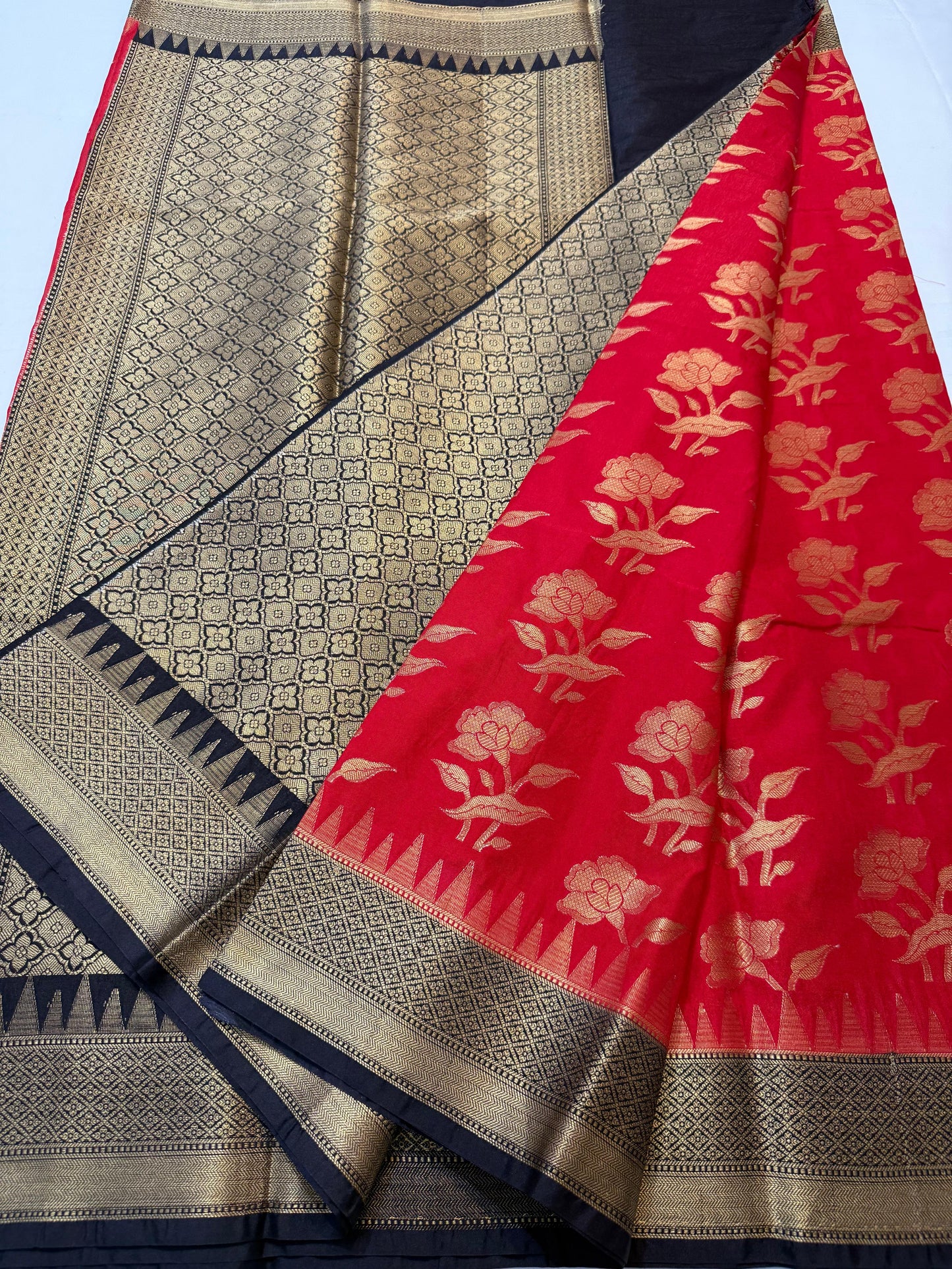 Red And Black Dupion Silk Premium Banarasi Saree