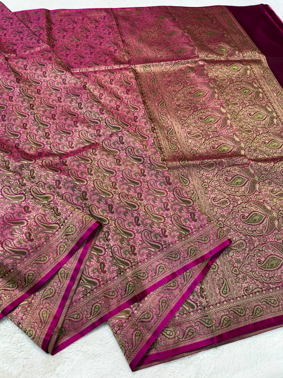 Magenta Jamewar Katan Premium Banarasi Saree