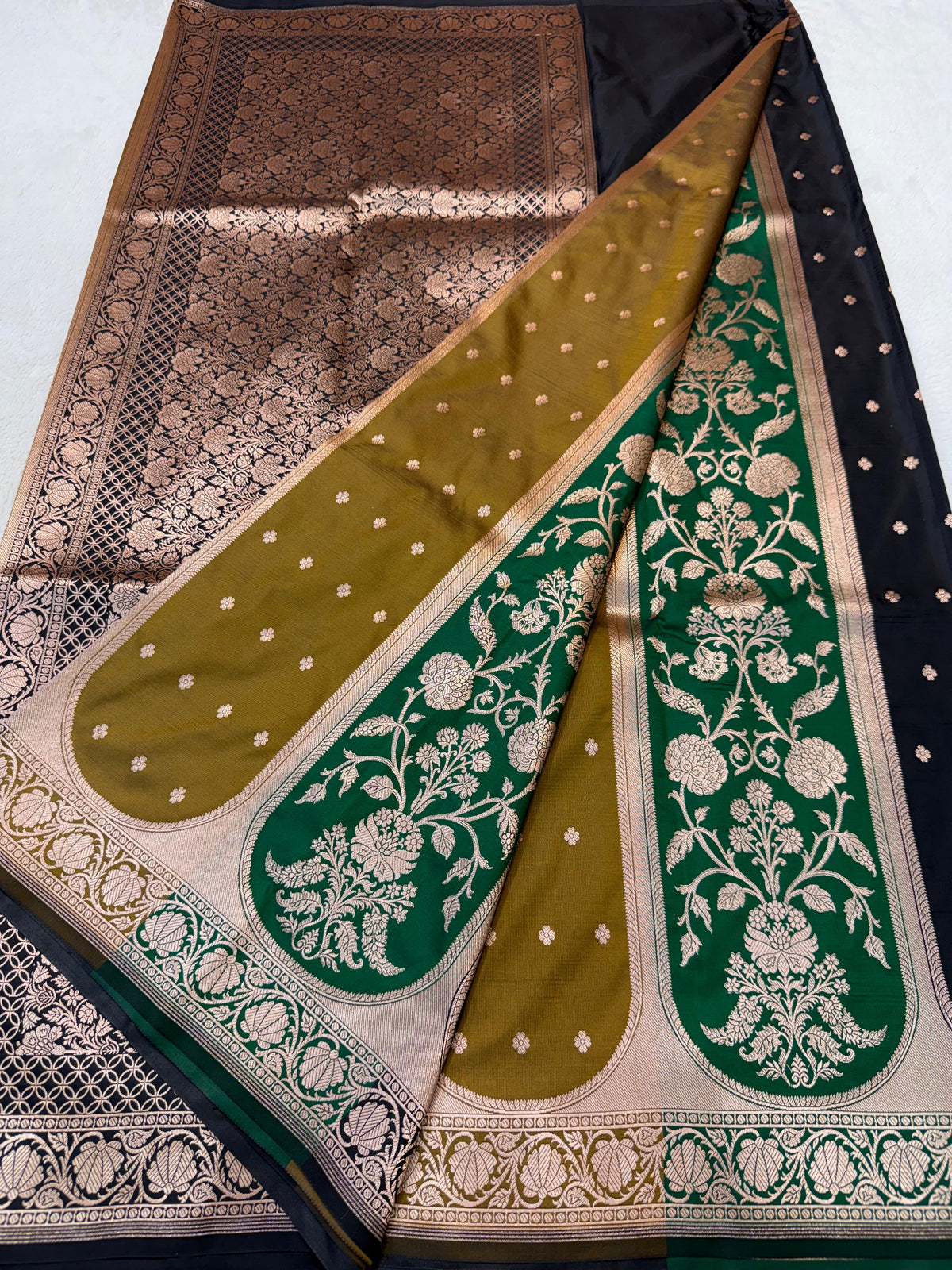 Rangkat Katan Premium Banarasi Saree