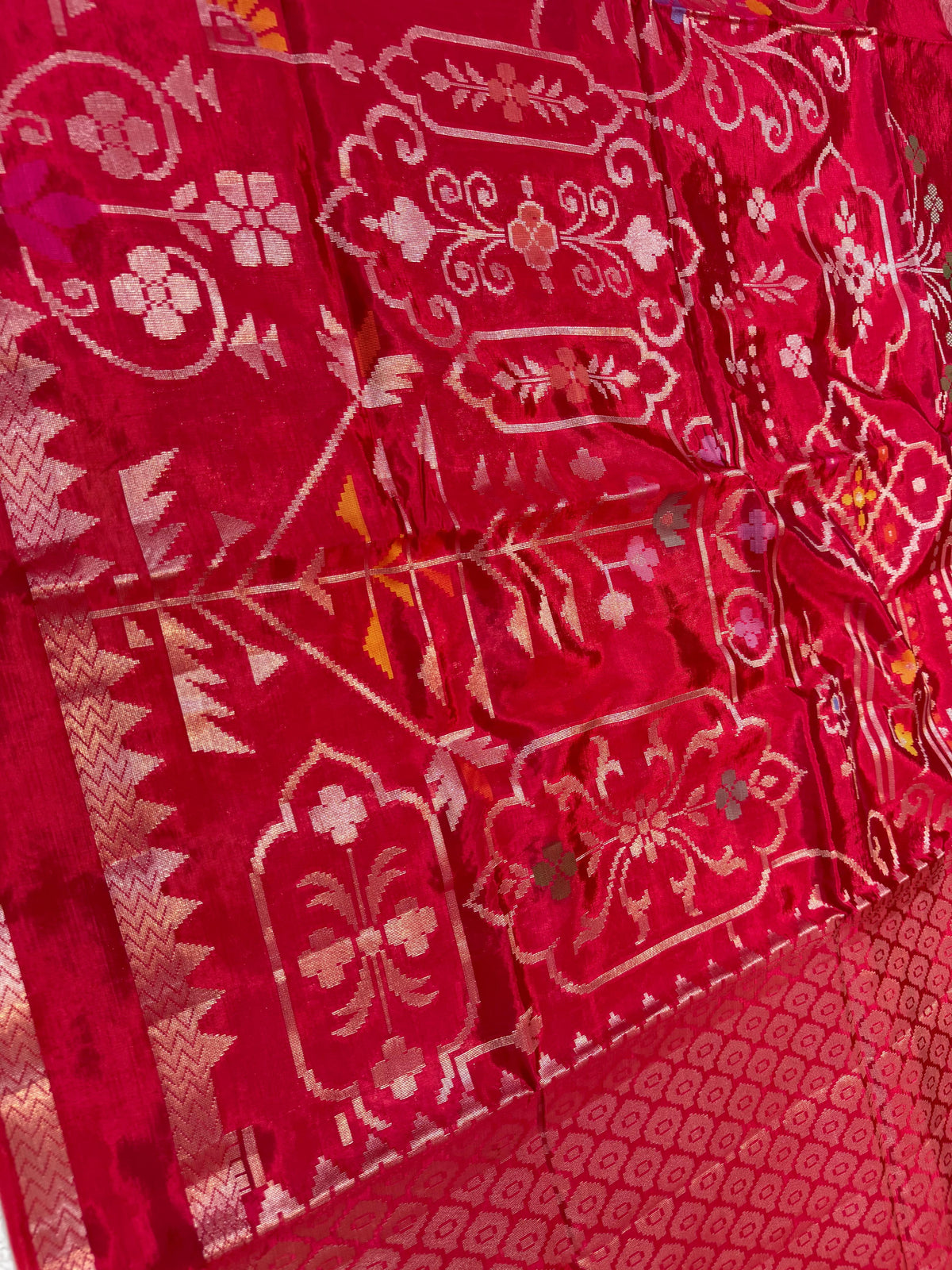 Red Viscose Minakari Premium Banarasi Saree