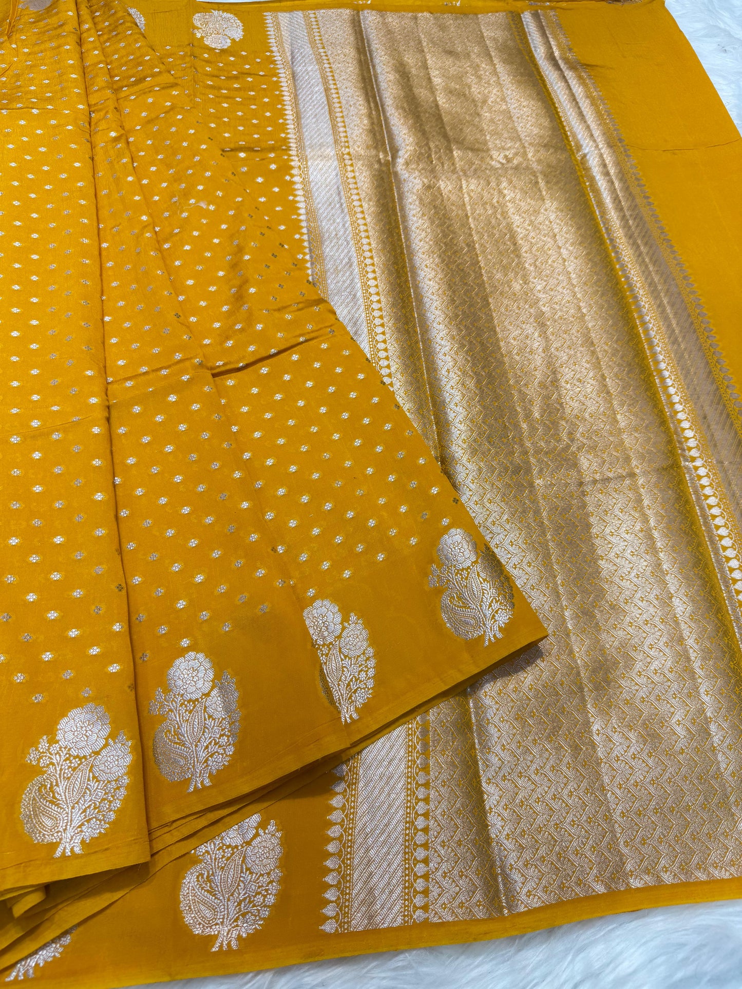 Semi Raw mango banarasi saree